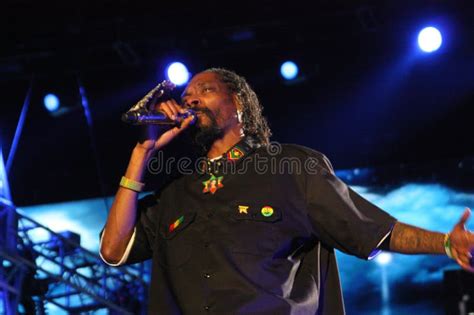 Dr Dre and Snoop Dogg in Concert at Coachella Editorial Photography ...