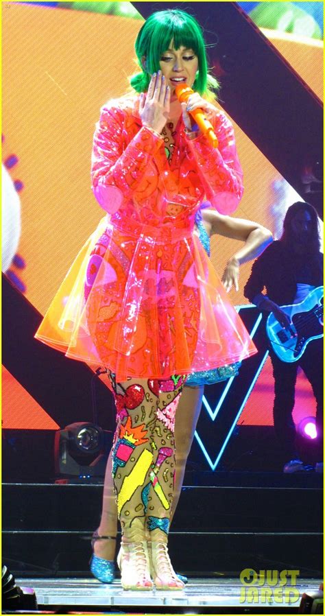 See All Of Katy Perrys Crazy Prismatic Tour Costumes Here Photo 3108265 Katy Perry Photos