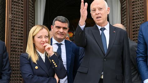 En visite éclair à Tunis Giorgia Meloni affiche son soutien à Kaïs Saïed