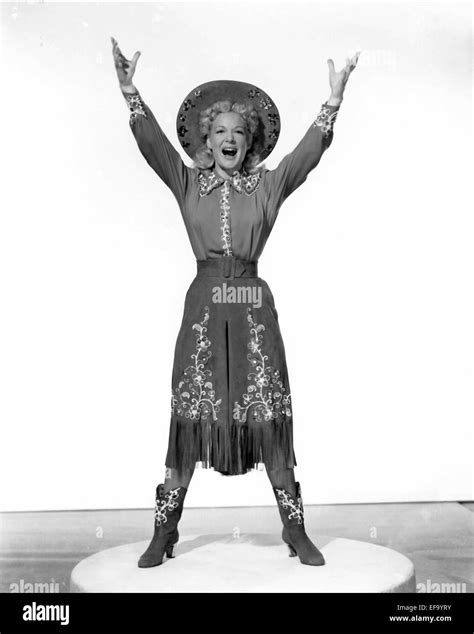 BETTY HUTTON ANNIE GET YOUR GUN (1950 Stock Photo - Alamy