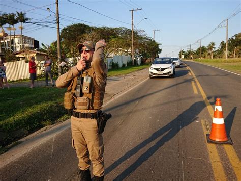 Poste Cai De Caminh O E Causa Acidente Em Rodovia De Nova Veneza