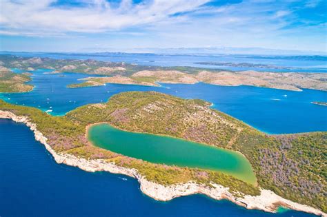 Parque Natural Telascica Y Lago Mir Verde En La Isla Dugi Otok Vista AÃ