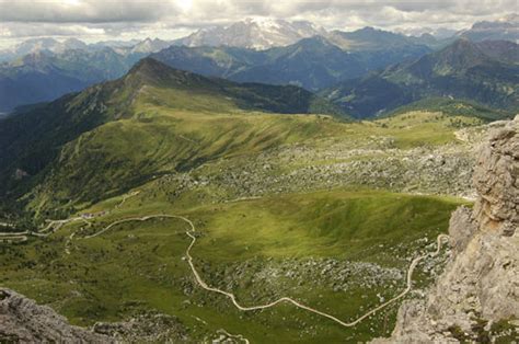 Dolomiti Nuvolau Nuvolao Averau Cinque Torri Rifugio Scoiattoli