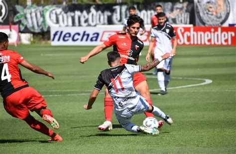 Colón de Santa Fe perdió y peligra su liderato lo que pasó este sábado