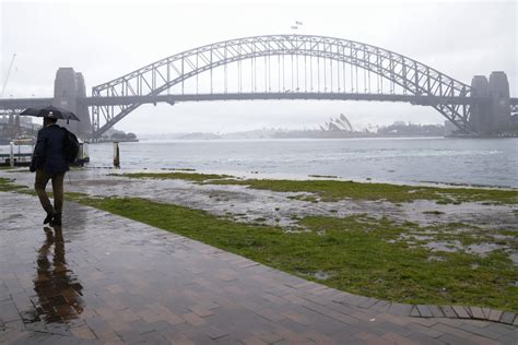 Sydney beats 1950 rainfall record with 3 wet months to spare | AP News