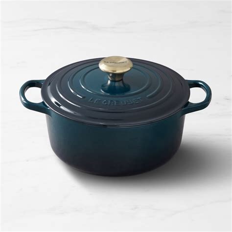 Le Creuset Signature Enameled Cast Iron Round Oven Williams Sonoma