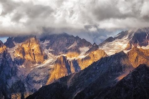 Premium Photo Detail Of Dramatic Mountain Range With Colorful