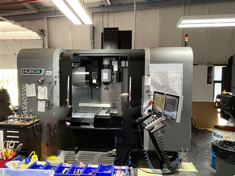 Used Hurco Vmx Swi Cnc Vertical Machining Center