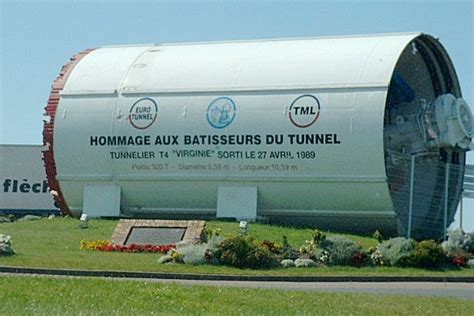 Ali Ner Flou R Giment Tunnel Sous La Manche Km Poss Der Employ Habiter