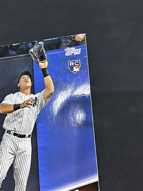 Topps Series Aaron Judge Fielding Rookie Rc New York Yankees