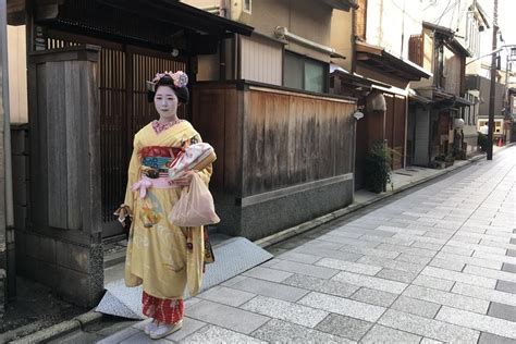 Tripadvisor Entdecken Sie Kyotos Geisha Viertel Von Gion Zur