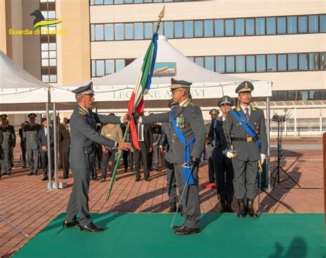 Attualità Cambio comando scuola Allievi Guardia di Finanza Bari