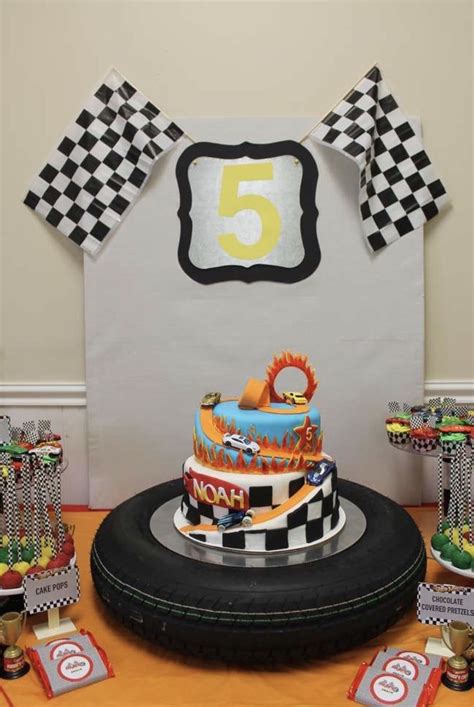 Cumple Cars Bolo Hot Wheels Hot Wheels Cake Hot Wheels Party Hotwheels Birthday Party Cars