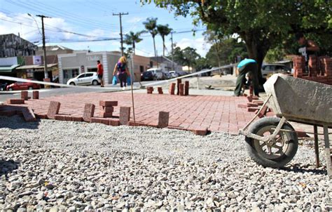 Em Dias Governo Do Paran Pavimenta Km De Ruas No Estado Gpc