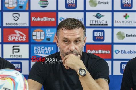 Ferarri Jadi Penyerang Dadakan Thomas Doll Ultimatum Bos Persija Buat