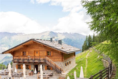 Malga Di Laces Le Migliori Baite In Alto Adige Malghe E Rifugi Val