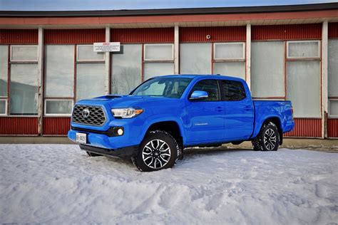 Pickup Review: 2020 Toyota Tacoma TRD Sport | Driving