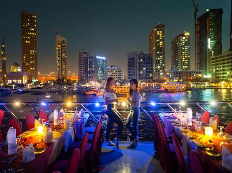 Dhow Cruise Dinner In Dubai – Zeeshan Travel & Tourism