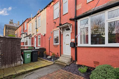 Whitegates Bramley Bedroom Terraced House For Sale In Henley View