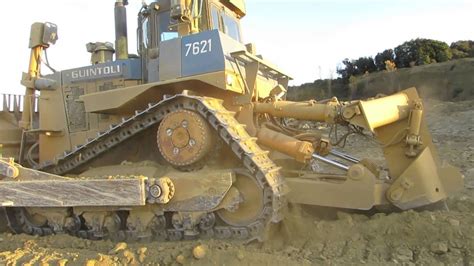 Caterpillar D10t Ripping And Pushing Youtube