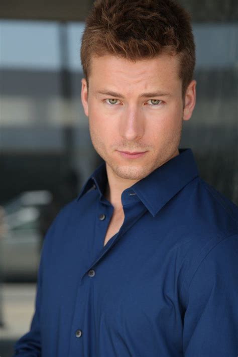 Pin By Cynthia Robbins On Some Famous Hunks Glen Powell Guys And