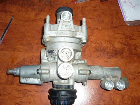 WABCO LOAD SENSING VALVE 4757111280 WABCO 4757111280 For Sale