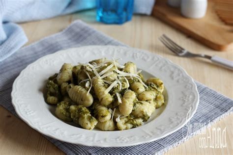 Gnocchi Con Crema Di Broccoli E Parmigiano