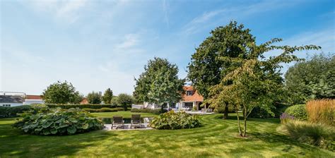 villa met grote tuin