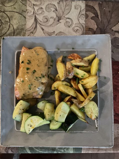 Salmon In A Creamy Dijon Chive Sauce Rhellofresh