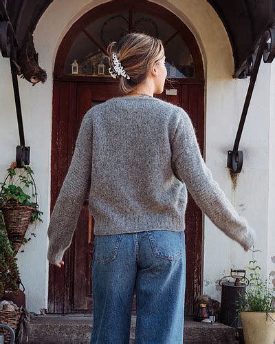 Ravelry Darling Cardigan Pattern By Veronika Lindberg