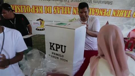 Indonesios En Aceh Acuden A Las Urnas Para Elegir A Su Nuevo Presidente