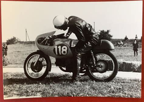 Fotoserie Luigi Taveri An Der Isle Of Man Tt 1962 Kaufen Auf Ricardo