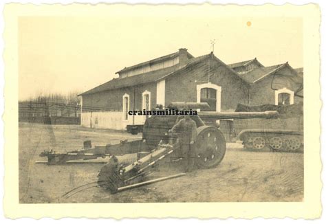 Orig Foto Artillerie Gesch Tz Halbkette Sd Kfz In Kaserne Beaune