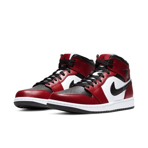 Air Jordan 1 Mid 'Gym Red' Release Date. Nike SNKRS