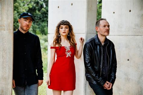 Chvrches Anuncia Reedici N De Su Lbum Debut