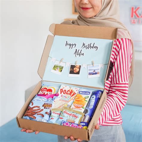 Kado Ultah Unik Snack Box Custom Kado Wisudaku