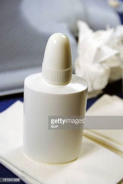 84 Nasal Discharge Stock Photos, High-Res Pictures, and Images - Getty Images