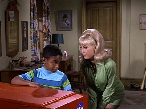 I Dream Of Jeannie Season 5 Episode 1 Jeannie At The Piano 16 Sep 1969 Barbara Eden