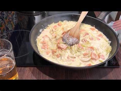 Pasta Con Salmón Ahumado Y Nata Mirlo blanco