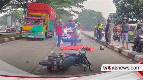 Nahas Tabrakan Maut Renggut Pejalan Kaki Dan Pengendara Motor Di Jalan