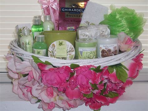 Vera Mae T Basket Collection Mother S Day Spa Basket Any Day Is A Mother S Day Spa Basket