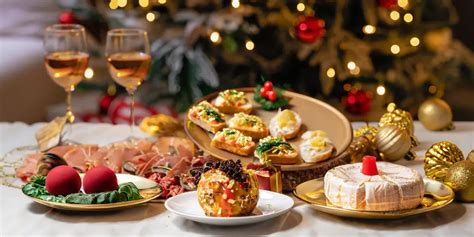 Delícias Natalícias Trio de Aperitivos para Encantar na Noite de Natal