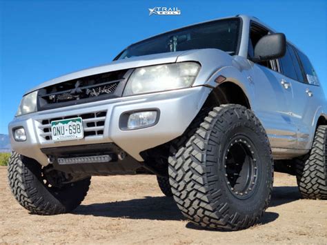 Mitsubishi Montero Wheel Offset Aggressive Outside Fender