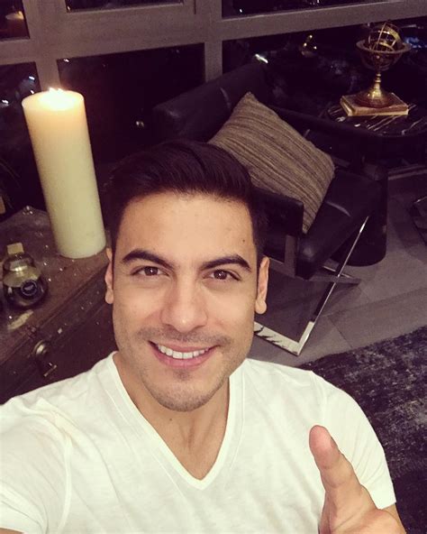 Carlos Rivera El Guapo Cantante Que Interpreta Recuérdame