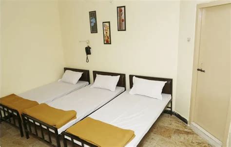 Triple Sharing Room Services In Hyderabad Punjagutta By Metro City