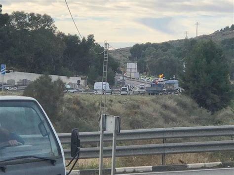 Un camionero muere tras un accidente de tráfico en la autovía a la