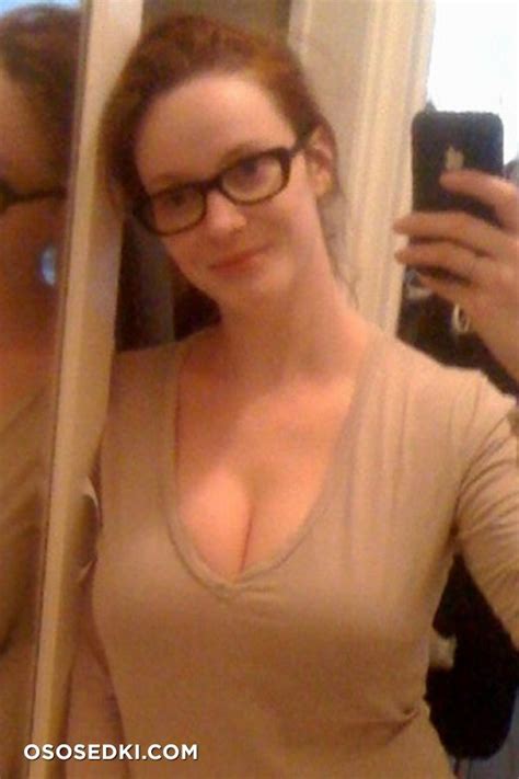 Christina Hendricks Icloudiphone