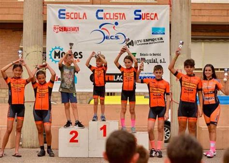 Sueca Celebra Una Nova Edici Del Trofeu Descoles De Ciclisme Ciutat