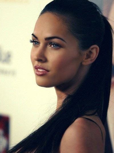 Megan Fox Has An Oval Facial Shape Beautiful Eyes Most Beautiful Women