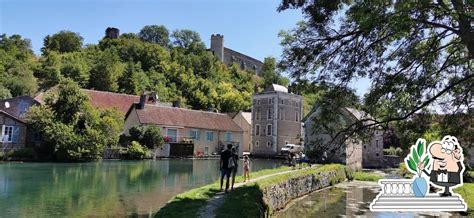 La Guinguette La Cours Grenouille Restaurant Druyes Les Belles